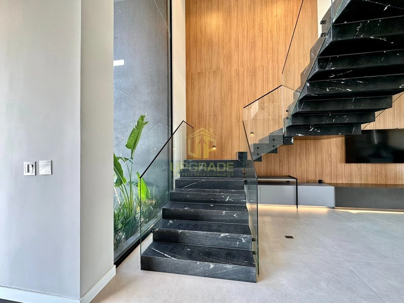 Cada segundo é tempo para mudar tudo para sempre. Charles Chaplin: 43ª foto da galeria de imagens do imóvel