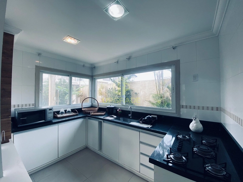 Cada segundo é tempo para mudar tudo para sempre. Charles Chaplin: 22ª foto da galeria de imagens do imóvel