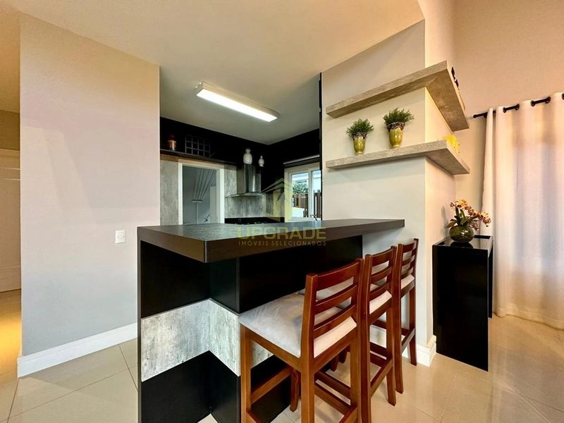 Viva o luxo e o conforto em uma casa moderna e com piscina.: 3ª foto da galeria de imagens do imóvel