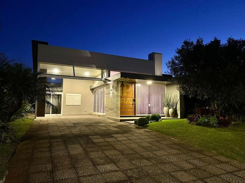 Viva o luxo e o conforto em uma casa moderna e com piscina.: 29ª foto da galeria de imagens do imóvel