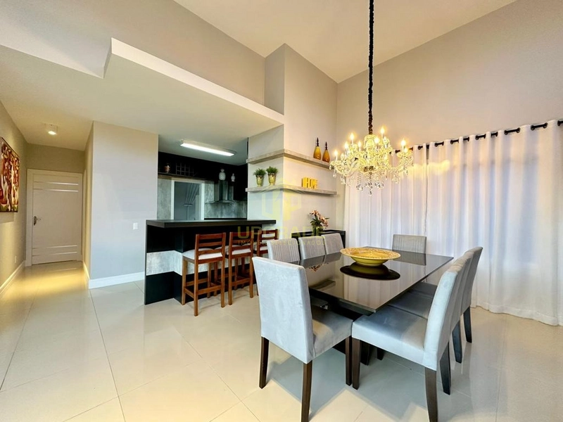 Viva o luxo e o conforto em uma casa moderna e com piscina.: 6ª foto da galeria de imagens do imóvel