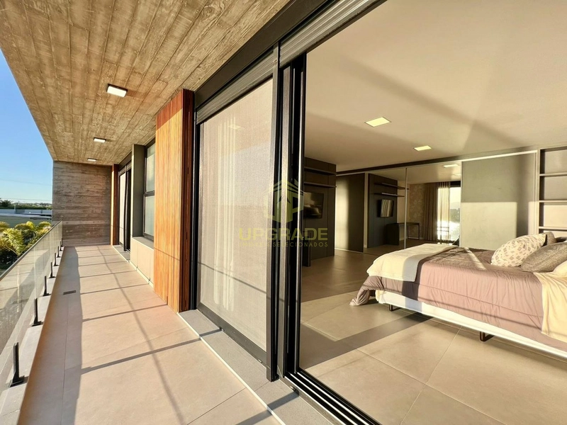 Maravilhosa mansão beira a lago: 4ª foto da galeria de imagens do imóvel