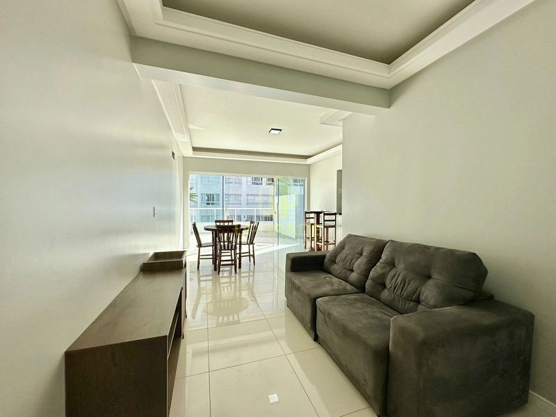 Maravilhosa mansão beira a lago: 25ª foto da galeria de imagens do imóvel