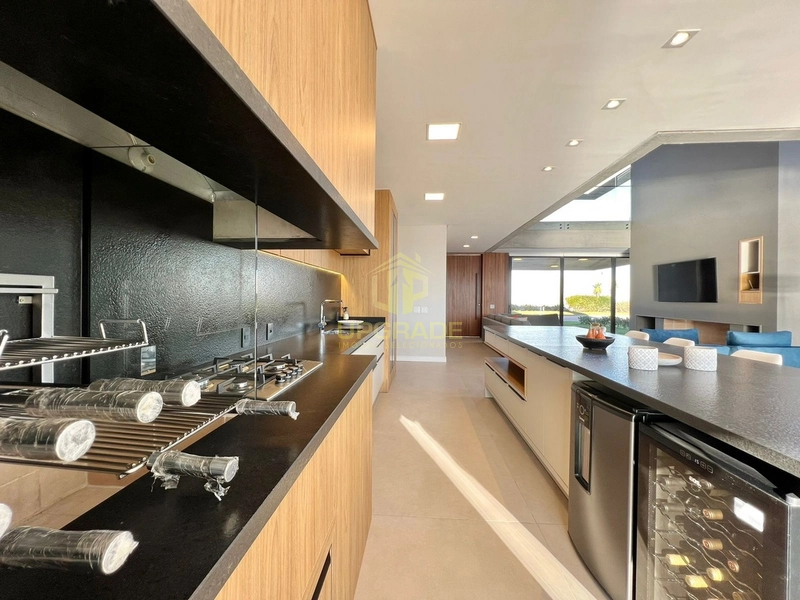 Maravilhosa mansão beira a lago: 43ª foto da galeria de imagens do imóvel