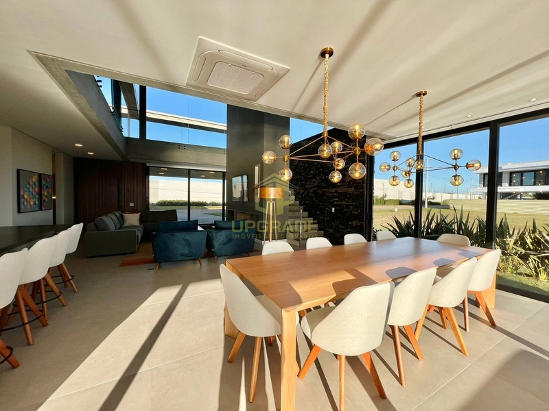 Maravilhosa mansão beira a lago: 35ª foto da galeria de imagens do imóvel