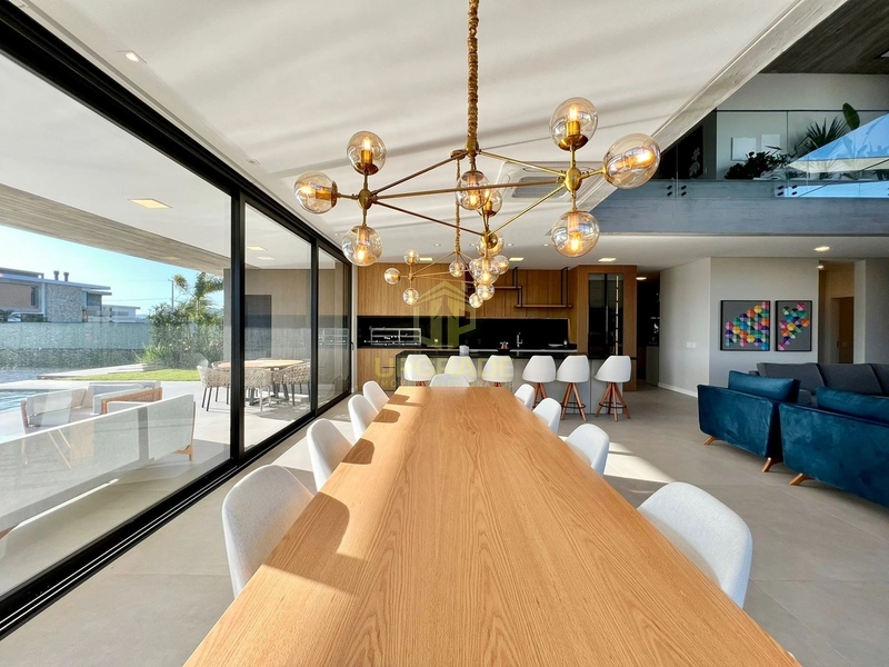 Maravilhosa mansão beira a lago: 9ª foto da galeria de imagens do imóvel