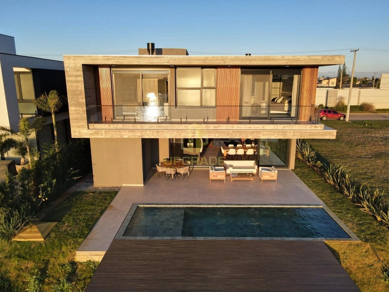 Maravilhosa mansão beira a lago: 14ª foto da galeria de imagens do imóvel