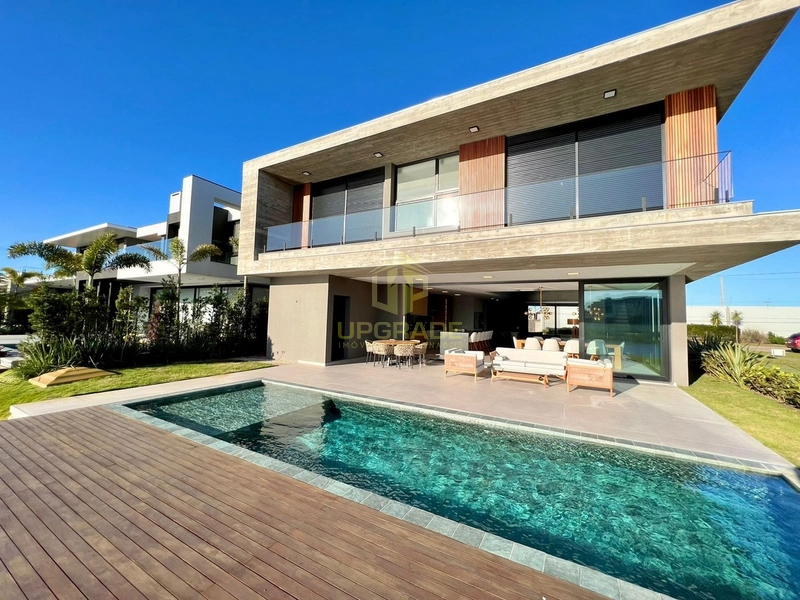 Maravilhosa mansão beira a lago: 17ª foto da galeria de imagens do imóvel