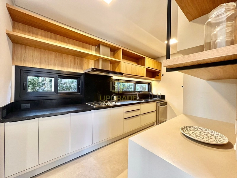 Maravilhosa mansão beira a lago: 58ª foto da galeria de imagens do imóvel