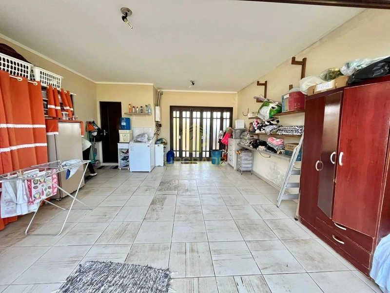 Um sol transparente e um mar azulão brilhando na areia quente !!!: 2ª foto da galeria de imagens do imóvel