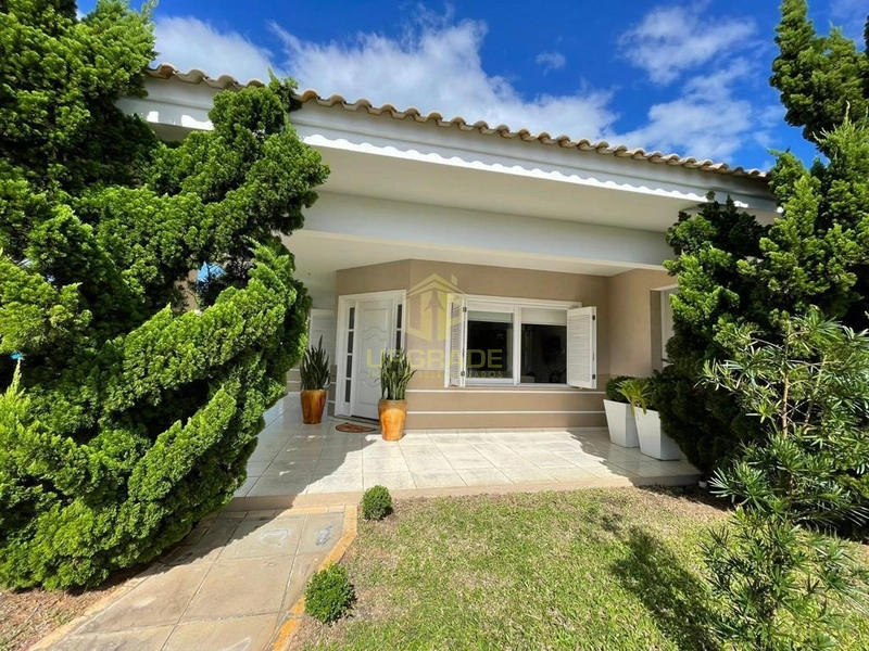 A vida poderia ser resumida em dias de mar e sol.