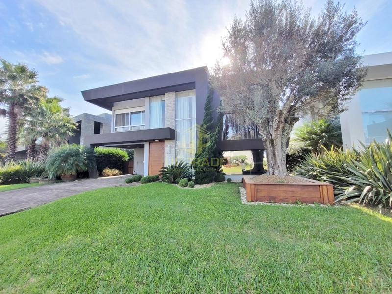 Praia e sol: as verdadeiras almas gêmeas.: 2ª foto da galeria de imagens do imóvel