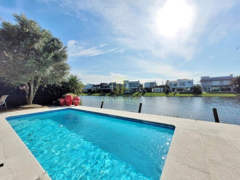 Praia e sol: as verdadeiras almas gêmeas.: 9ª foto da galeria de imagens do imóvel