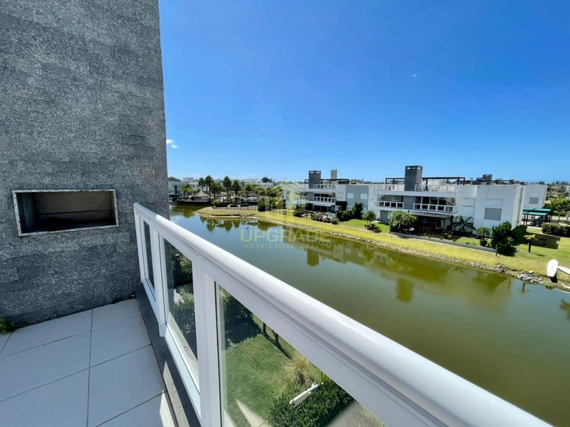 Deixando o mar levar todas as energias negativas para longe.: 2ª foto da galeria de imagens do imóvel