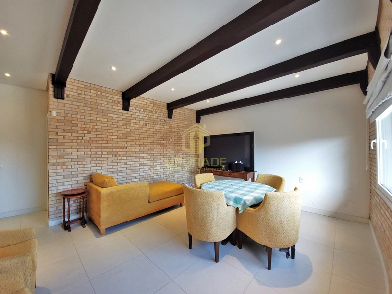 Olha o mar, a vida não pode ser pequena com uma imensidão daquelas.: 9ª foto da galeria de imagens do imóvel