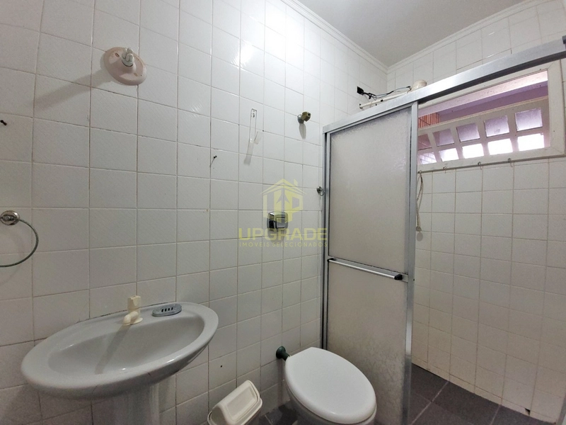 Olha o mar, a vida não pode ser pequena com uma imensidão daquelas.: 59ª foto da galeria de imagens do imóvel