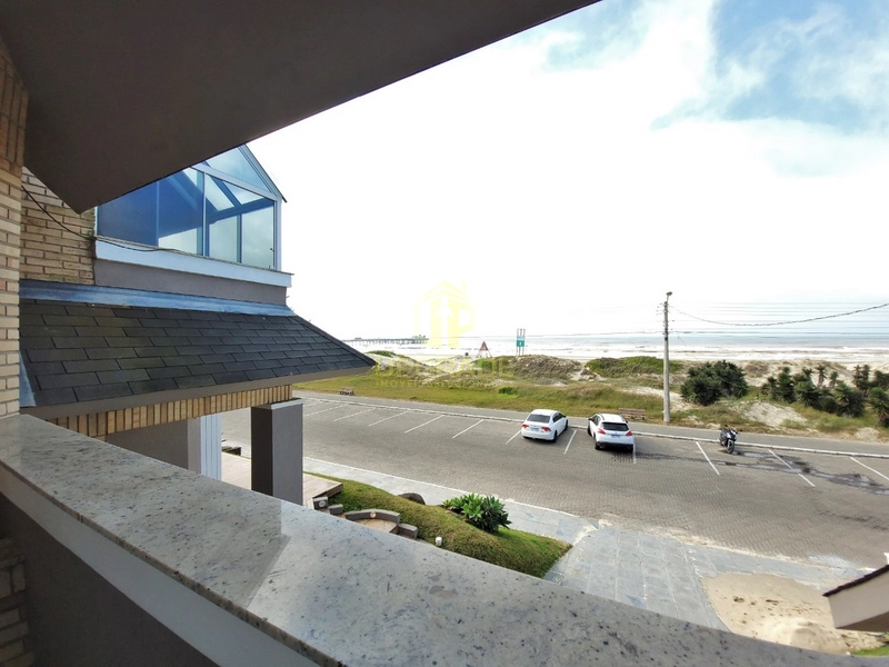 Olha o mar, a vida não pode ser pequena com uma imensidão daquelas.: 14ª foto da galeria de imagens do imóvel