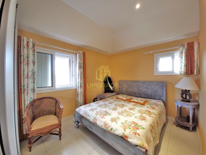 Olha o mar, a vida não pode ser pequena com uma imensidão daquelas.: 29ª foto da galeria de imagens do imóvel