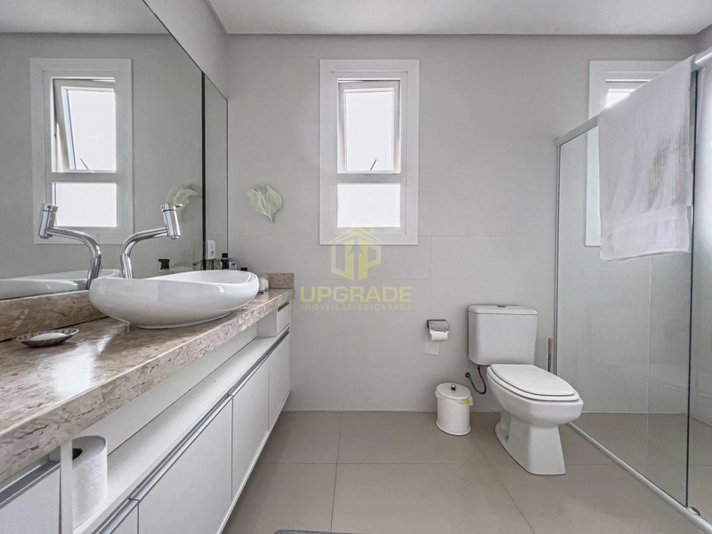 hoje eu caminhei a praia inteira. Com os pés na areia, coração em alto: 5ª foto da galeria de imagens do imóvel