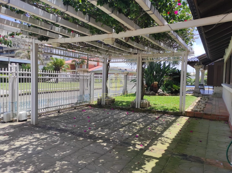 A areia da praia é uma das minhas melhores terapias.: 9ª foto da galeria de imagens do imóvel