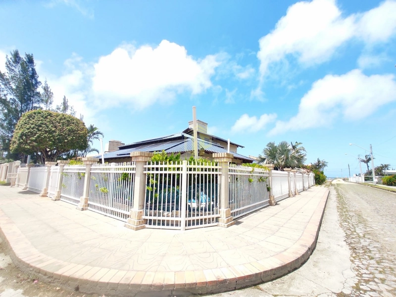 A areia da praia é uma das minhas melhores terapias.: 2ª foto da galeria de imagens do imóvel