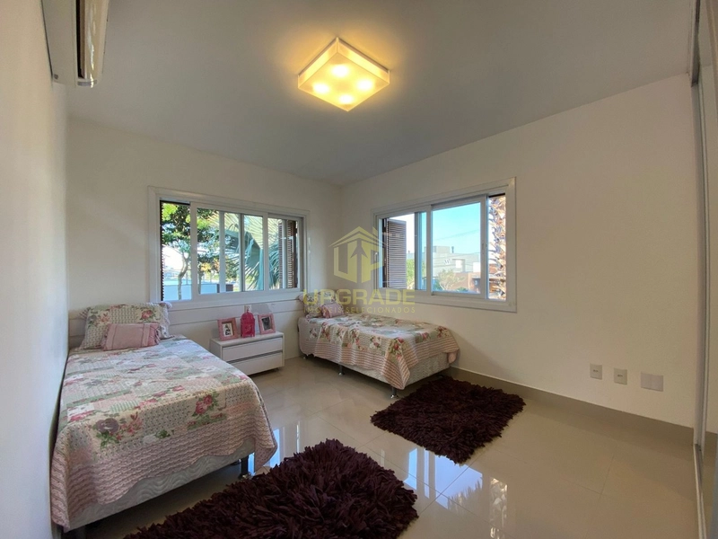 Nada me dá tanta paz e amor como a praia.: 2ª foto da galeria de imagens do imóvel