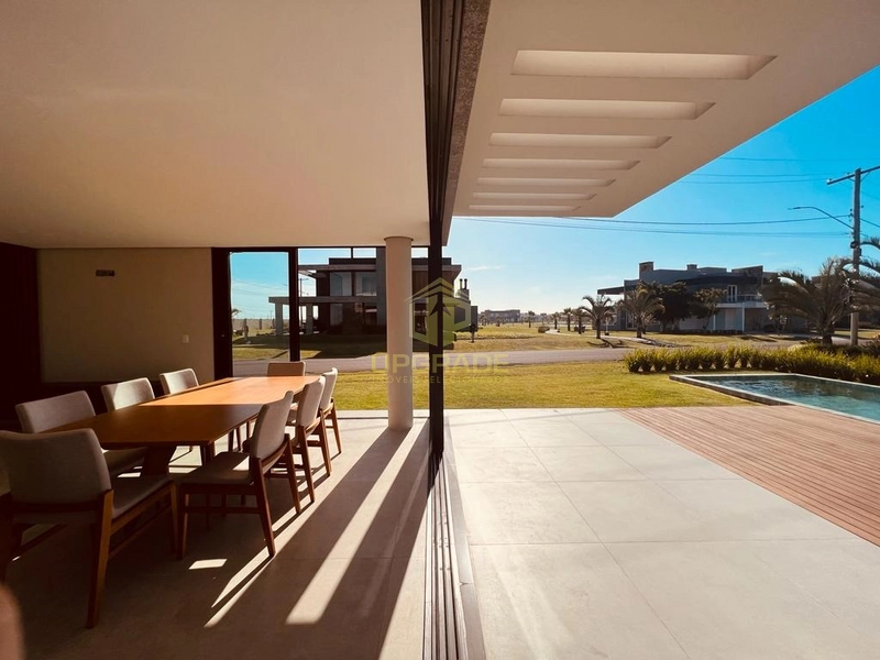 Na praia, tudo tem uma luz diferente.: 10ª foto da galeria de imagens do imóvel