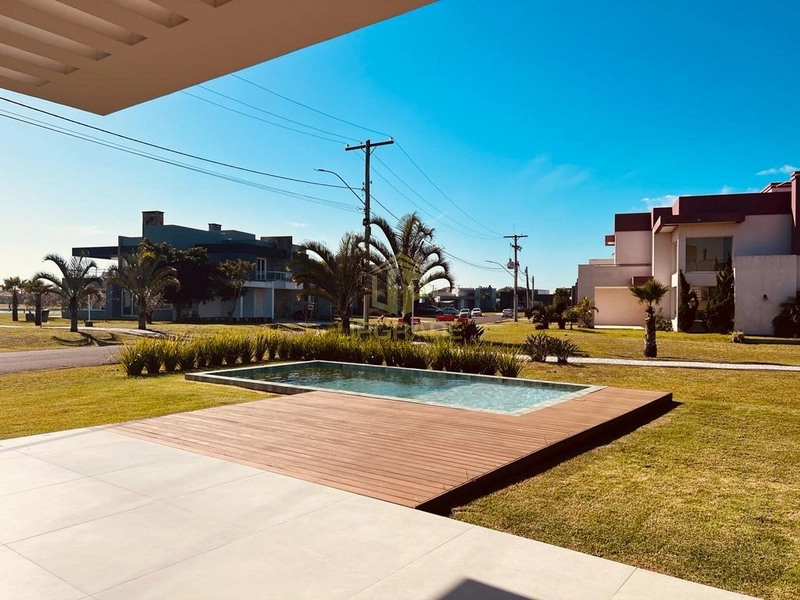 Na praia, tudo tem uma luz diferente.: 11ª foto da galeria de imagens do imóvel