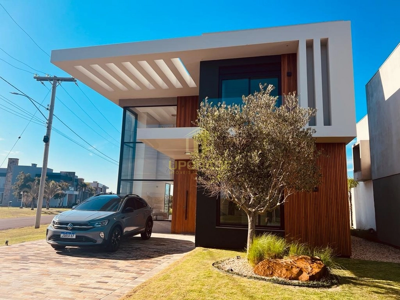 Na praia, tudo tem uma luz diferente.: 2ª foto da galeria de imagens do imóvel