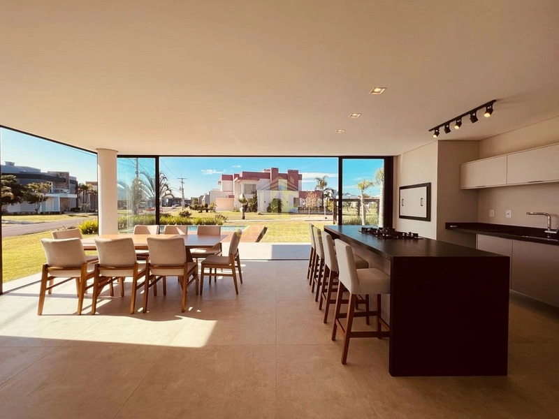 Na praia, tudo tem uma luz diferente.: 22ª foto da galeria de imagens do imóvel