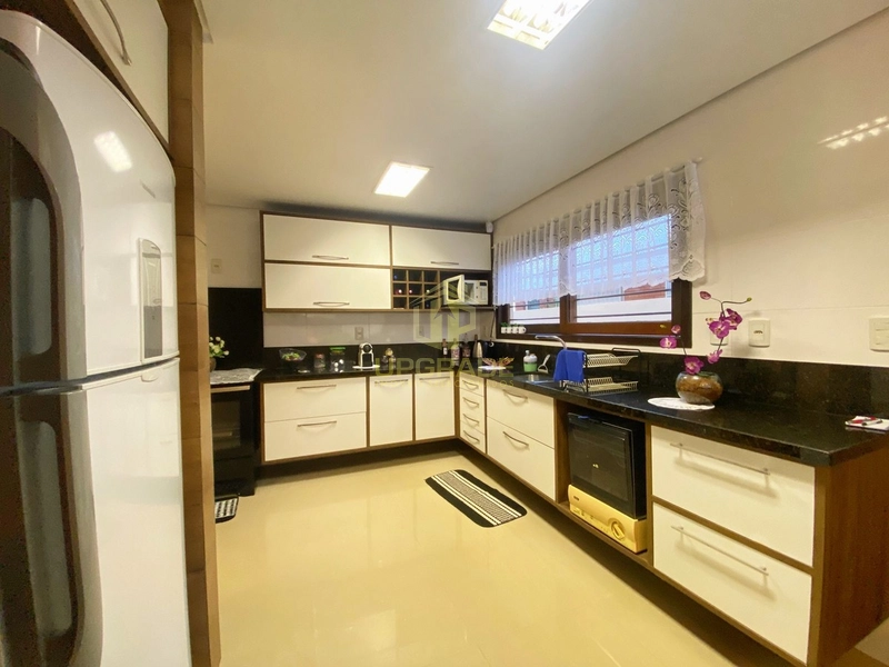 Daria tudo por um minuto na areia, curtindo o som do mar.: 36ª foto da galeria de imagens do imóvel