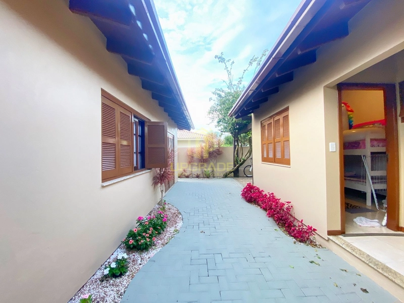 Daria tudo por um minuto na areia, curtindo o som do mar.: 28ª foto da galeria de imagens do imóvel