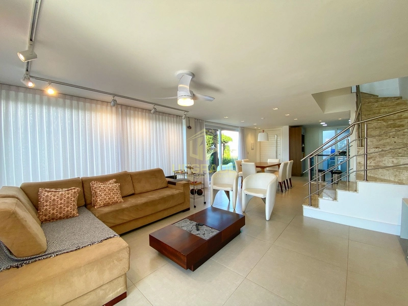 Areia no pé e cabeça no mar, a praia é minha vida, meu amor e meu lar.: 11ª foto da galeria de imagens do imóvel