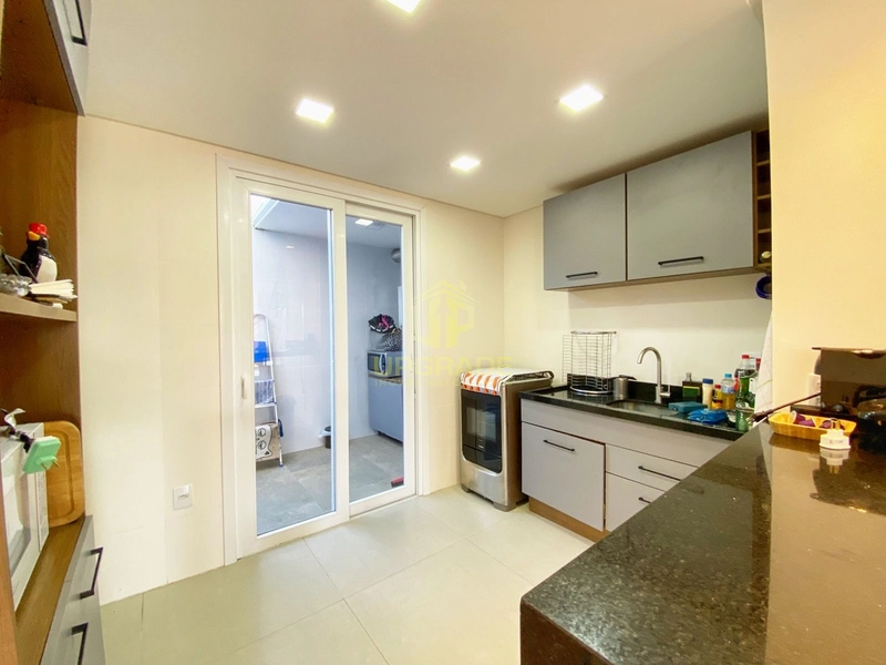 Areia no pé e cabeça no mar, a praia é minha vida, meu amor e meu lar.: 7ª foto da galeria de imagens do imóvel