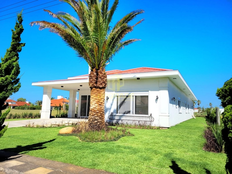 Na praia a vida tem outro sabor.: 27ª foto da galeria de imagens do imóvel