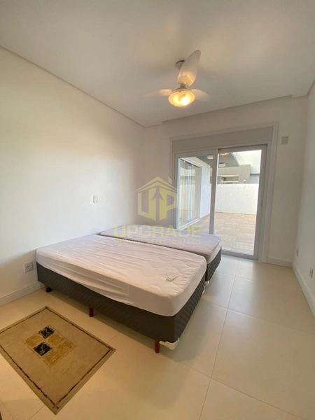 Areia no pé e cabeça no mar, a praia é minha vida, meu amor e meu lar.: 8ª foto da galeria de imagens do imóvel