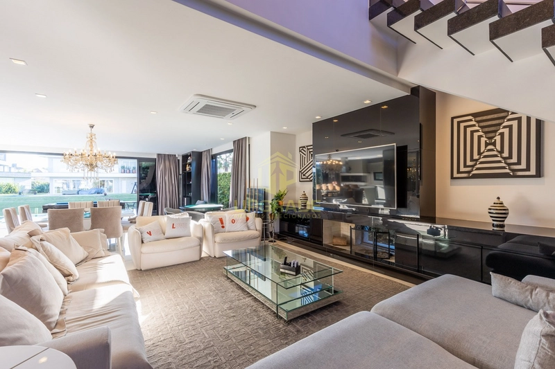 Um pouco de sol e mar é tudo que preciso para estar feliz.: 2ª foto da galeria de imagens do imóvel