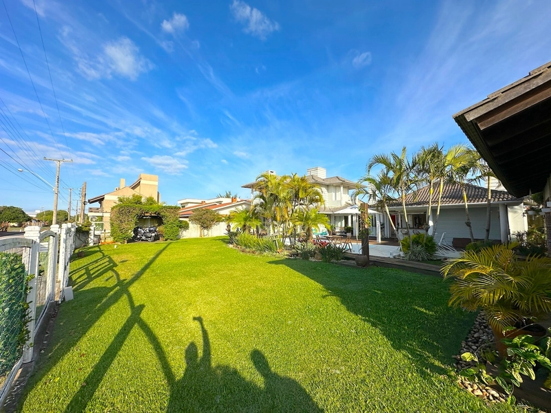 Água salgada, areia e sol é tudo que preciso para estar em paz: 2ª foto da galeria de imagens do imóvel