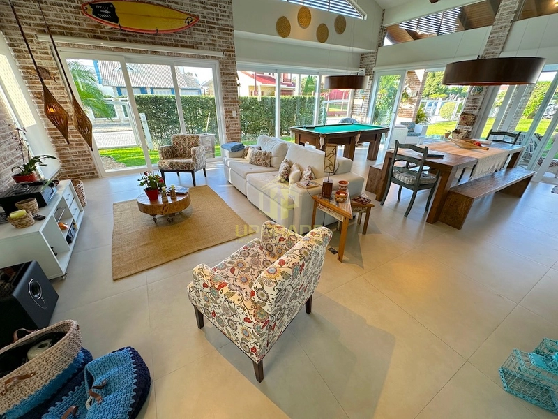 Água salgada, areia e sol é tudo que preciso para estar em paz: 17ª foto da galeria de imagens do imóvel