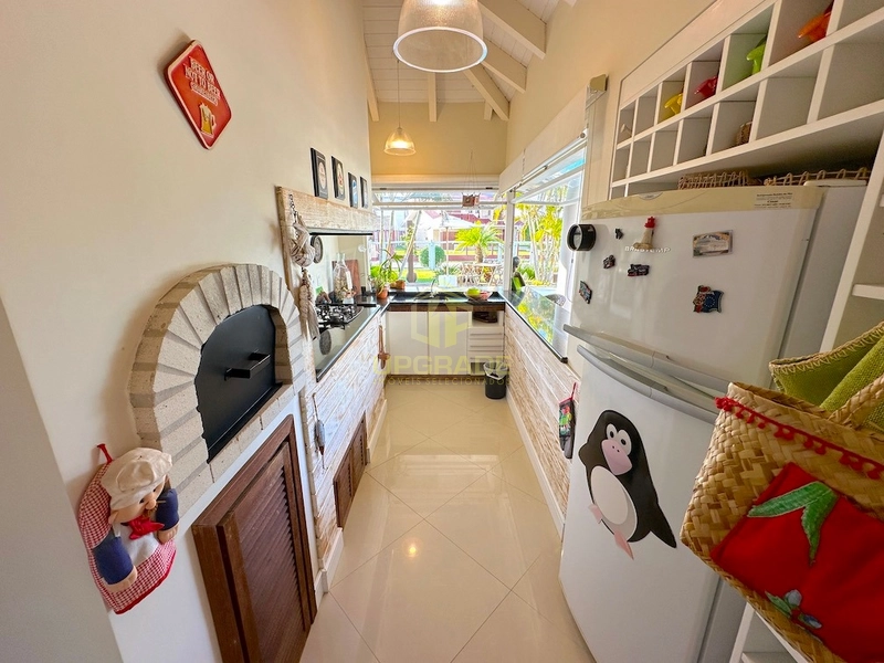 Água salgada, areia e sol é tudo que preciso para estar em paz: 27ª foto da galeria de imagens do imóvel