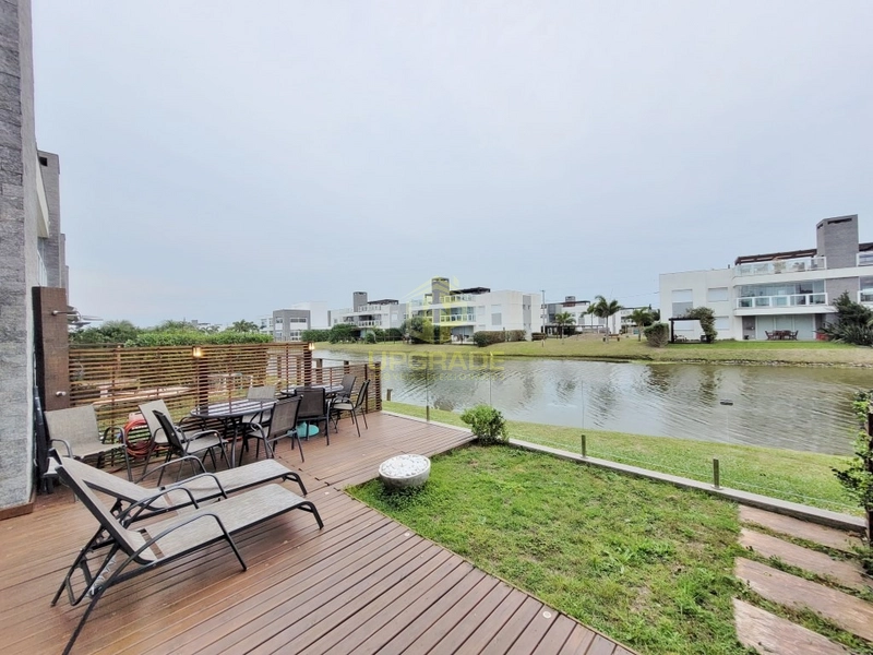 Nada me dá tanta paz e amor como a praia.: 21ª foto da galeria de imagens do imóvel