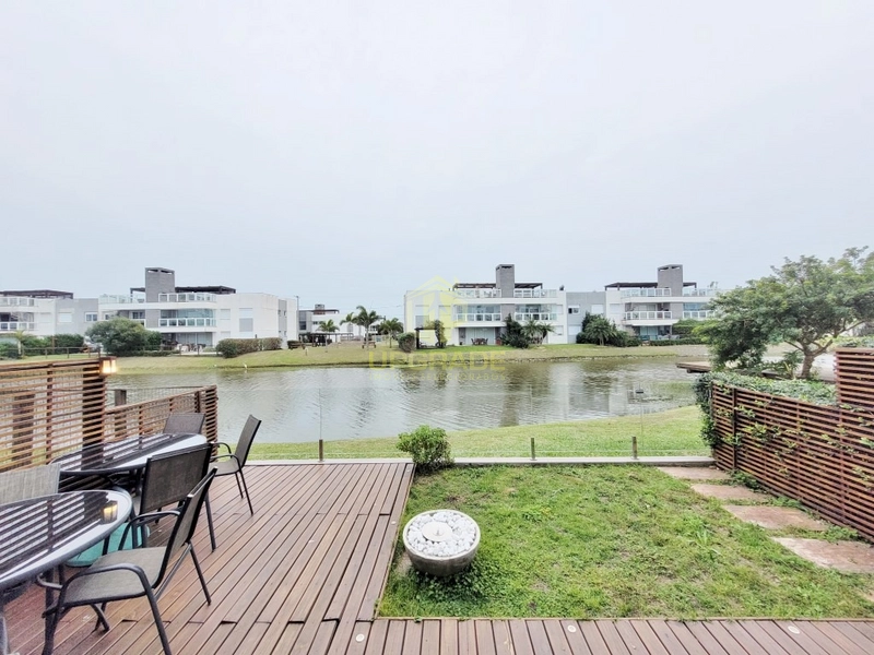 Nada me dá tanta paz e amor como a praia.: 15ª foto da galeria de imagens do imóvel