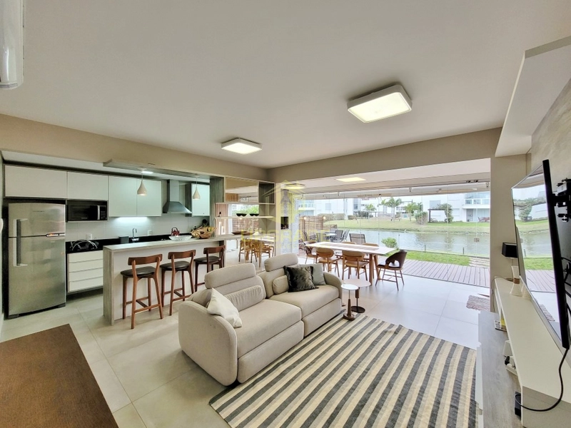 Nada me dá tanta paz e amor como a praia.: 10ª foto da galeria de imagens do imóvel