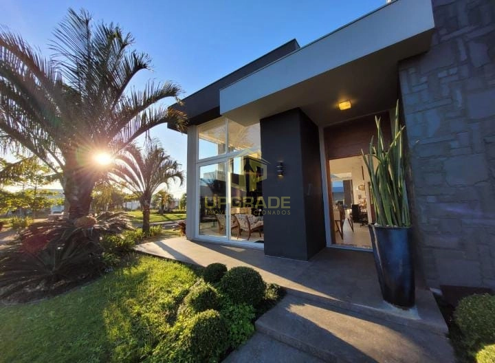 É no azul do mar e no sal da areia que me sinto em casa.: 8ª foto da galeria de imagens do imóvel