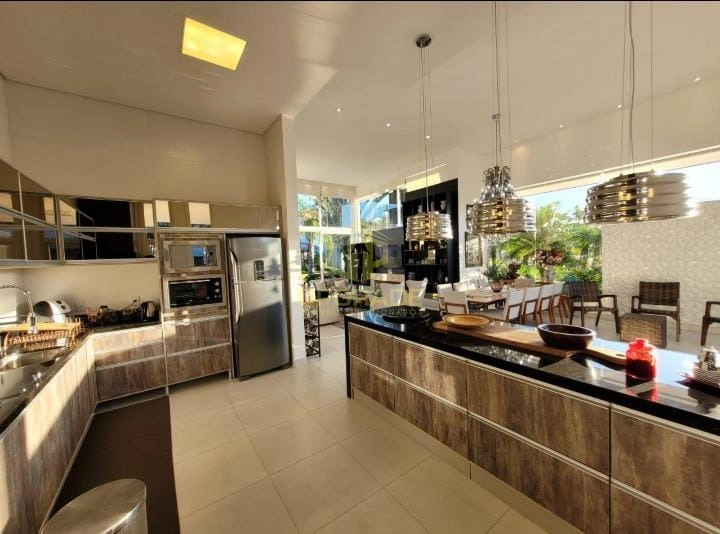 É no azul do mar e no sal da areia que me sinto em casa.: 16ª foto da galeria de imagens do imóvel