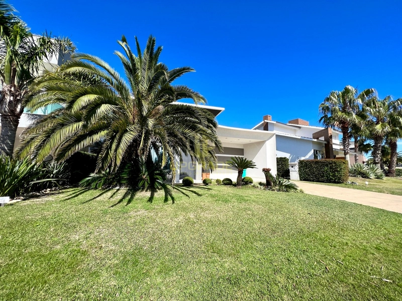 As melhores terapias pertencem às ondas do mar.: 3ª foto da galeria de imagens do imóvel