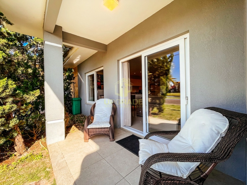 Na praia, tudo tem uma luz diferente.: 53ª foto da galeria de imagens do imóvel