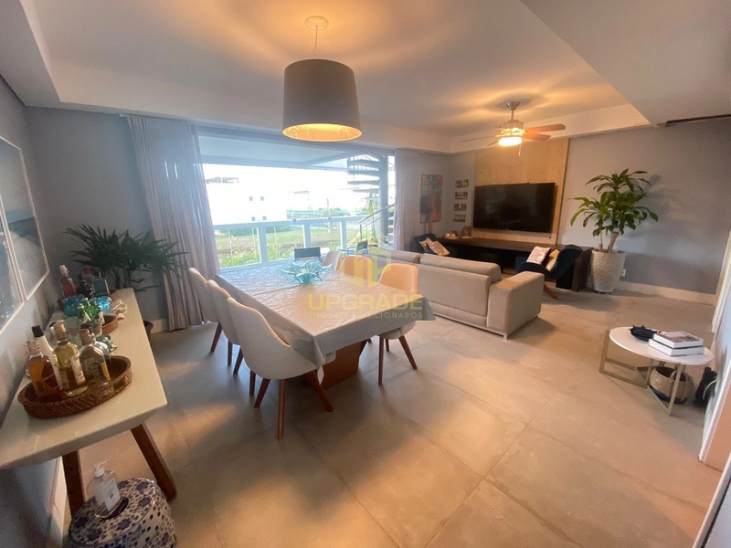 Nada me dá tanta paz e amor como a praia.