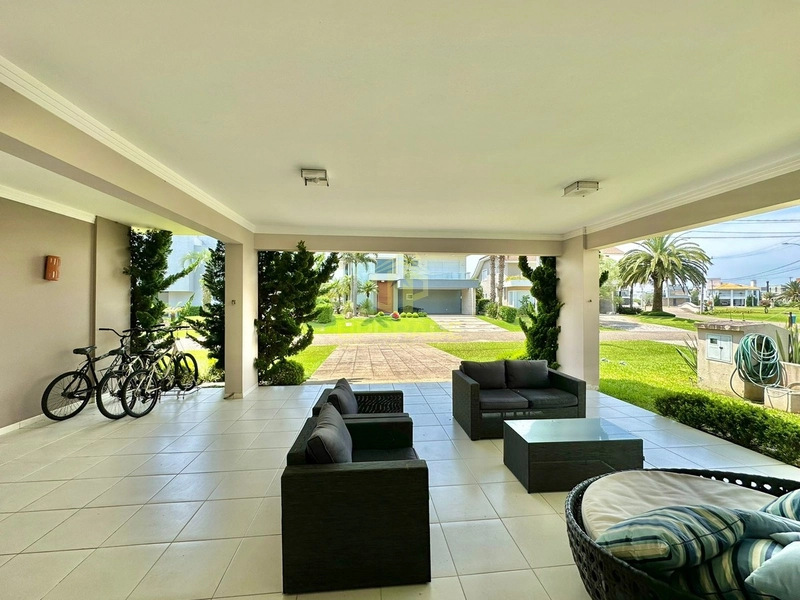 Praia, areia, sol e mar: aqui encontro a minha paz: 34ª foto da galeria de imagens do imóvel