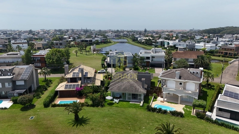 Praia, areia, sol e mar: aqui encontro a minha paz: 37ª foto da galeria de imagens do imóvel